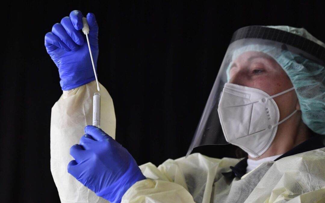 أصيب به مئات الآلاف.. ما هو متحور “إي جي 5” الذي يقلق منظمة الصحة؟